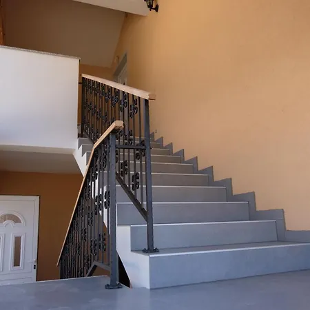 Kiara Apartman *